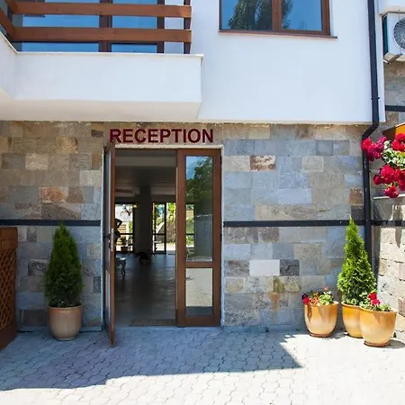 فندق Private Studio In Gardenia Hills ساني بيتش